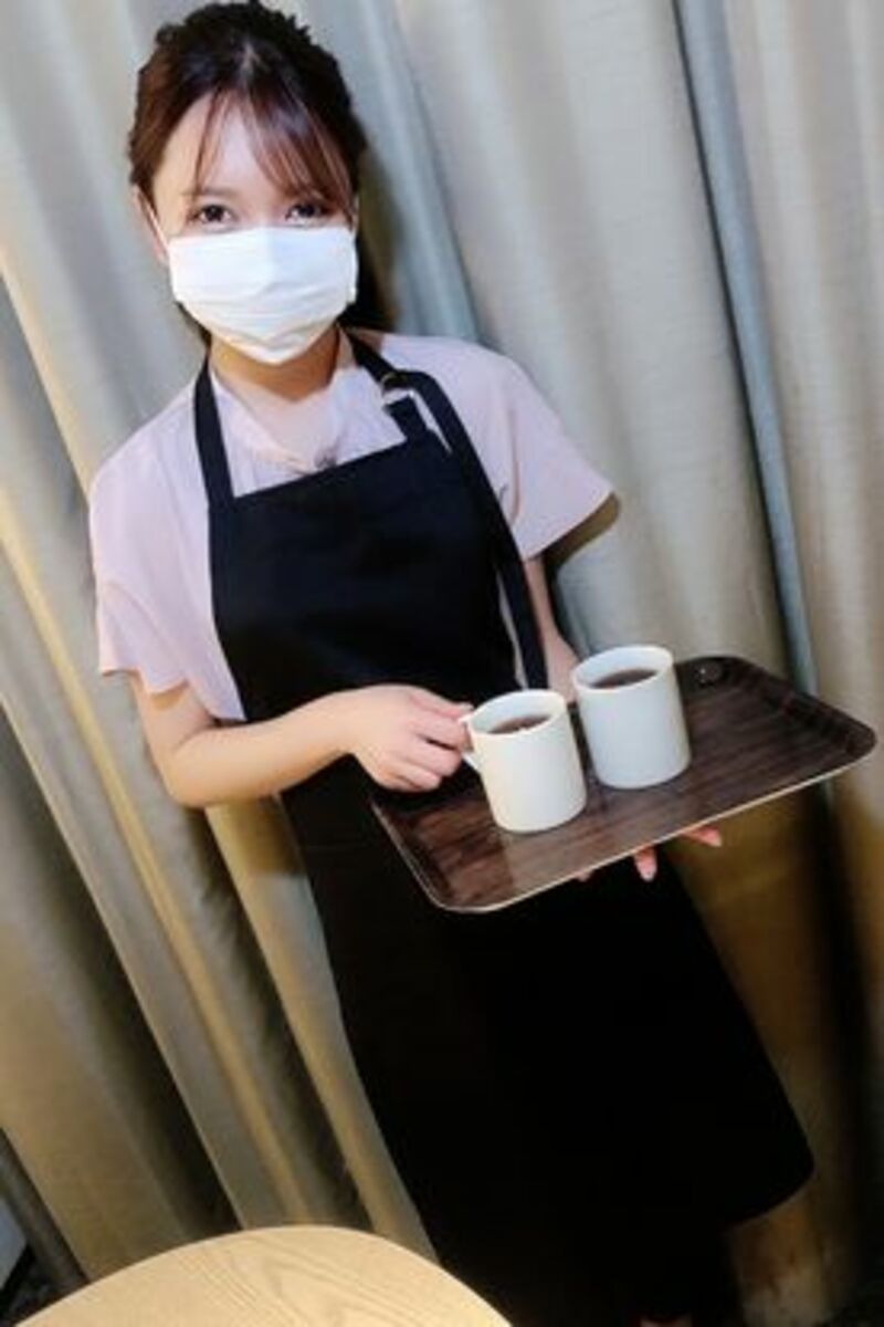 FC2精品无码PPV-2982071 カフェバイトの黒髪のあの子?男二人で応援3P中出し..