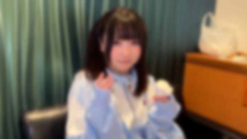 【完全露脸】与马卡龙相配的真实合法巨乳妹子。可爱脸蛋狂乱、未熟般小穴无套中出。 FC2-PPV-4486566..