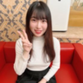 FC2PPV-3070552 若いってだけで贅沢なのに。明るくかわいい18歳の初撮り中出し！！..