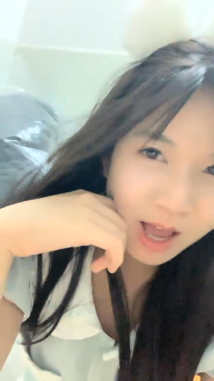[直播] 新人 校花小妹妹下海   【波妞涩涩】扒穴特写 好粉好水灵 自己在闺房里 害羞的给大哥们看..